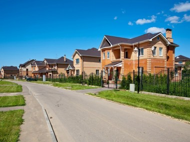 Коттеджные поселки  по Новорижскому шоссе – купить дома,
                                    коттеджи и участки в поселках Новорижского шоссе на западном направлении Московской области на Country.Realtor.Ru - Светлогорье - 25086