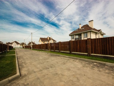 Коттеджный поселок Шаганино ЖСКИЗ по Калужскому шоссе в 32 км от Москвы. Элитная недвижимость в КП Шаганино ЖСКИЗ в Подмосковье - Бавария Club - 25149